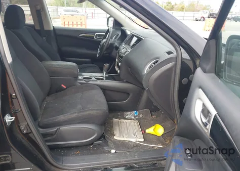 2016 Nissan Pathfinder Platinum/S/Sl/Sv z USA, uszkodzony, nr VIN 5N1AR2MN8GC661002